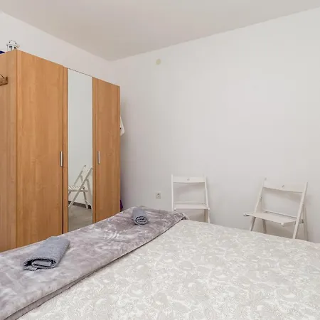Apartmán Beautiful In With Wifi