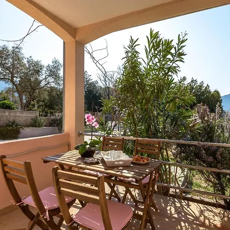Beautiful In With Wifi Apartmán Cres