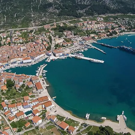 Apartment 2 Bedroom Amazing In Cres